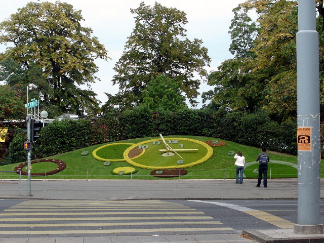 Honey-Grass-Clock-Geneva-Switzerland